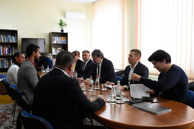  Ministar Žigmanov  razgovarao sa predstavnicima Nacionalnog sveta aškalijske nacionalne manjine 
