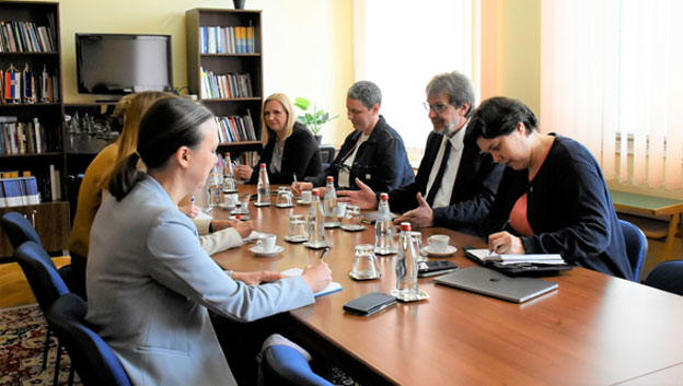  Ministar Tomislav Žigmanov razgovarao sa direktorkom UNICEF-a u Srbiji Dejanom Kostadinovom 