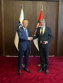  Ministar Tomislav Žigmanov razgovarao sa visokim komesarom za nacionalne manjine OEBS-a Kairatom Abdrahmanovim  